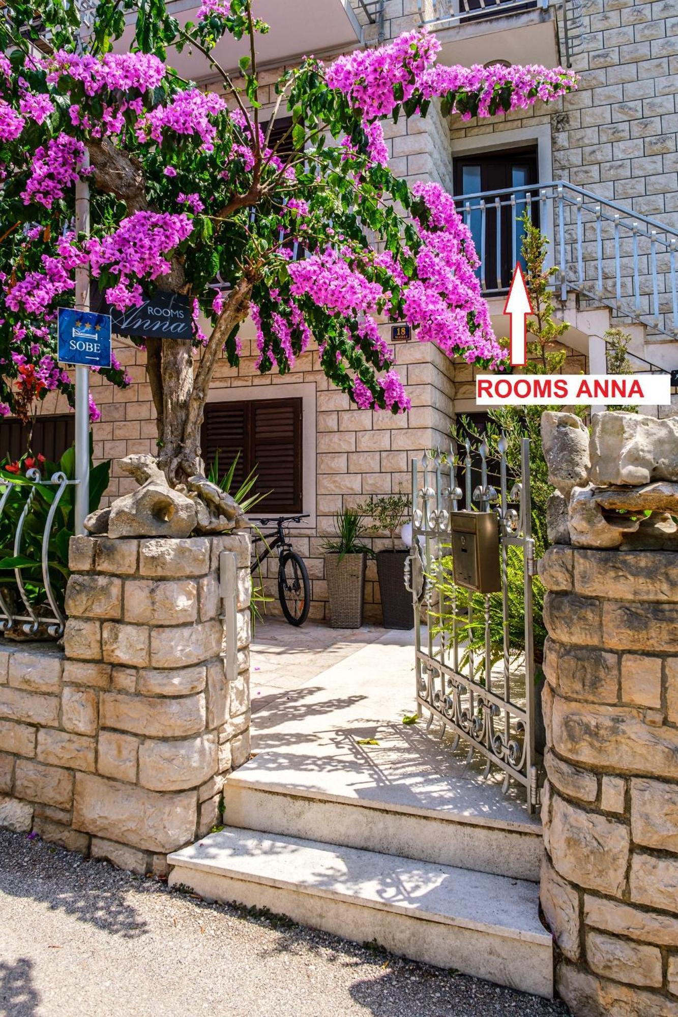 Rooms Anna 米欧纳 外观 照片