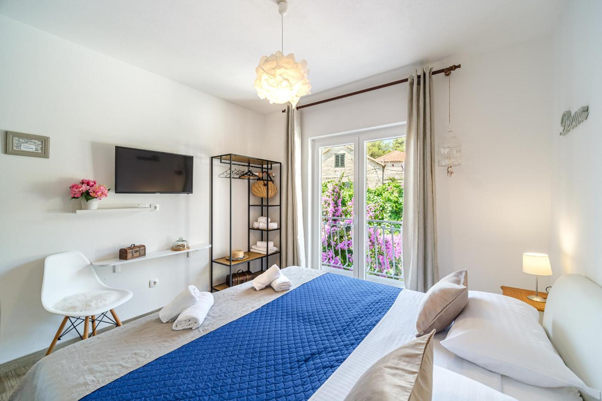 Rooms Anna 米欧纳 外观 照片